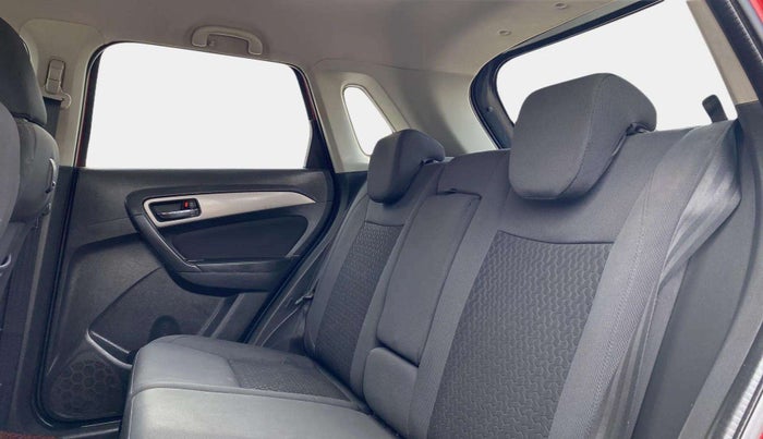 2016 Maruti Vitara Brezza ZDI PLUS DUAL TONE, Diesel, Manual, 77,091 km, Right Side Rear Door Cabin