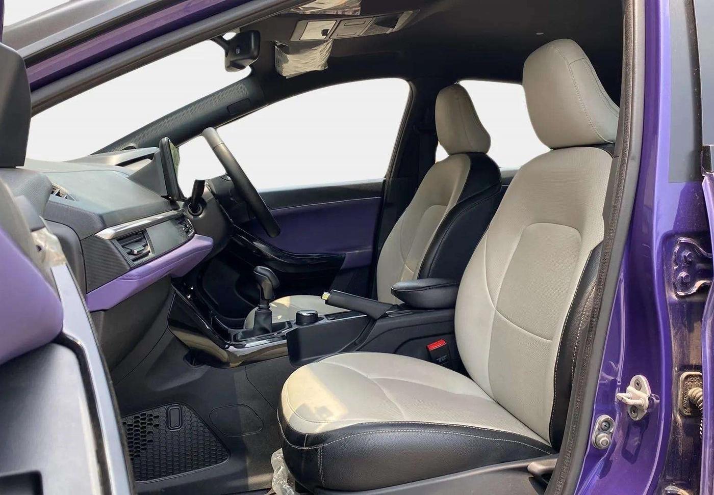 2023 Tata NEXON FEARLESS + 1.2 PETROL, Petrol, Manual, 15,452 km, Right Side Front Door Cabin