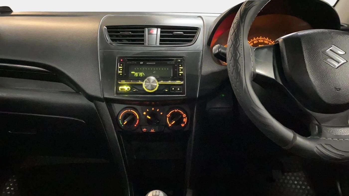 2013 Maruti Swift LDI, Diesel, Manual, 67,071 km, Air Conditioner