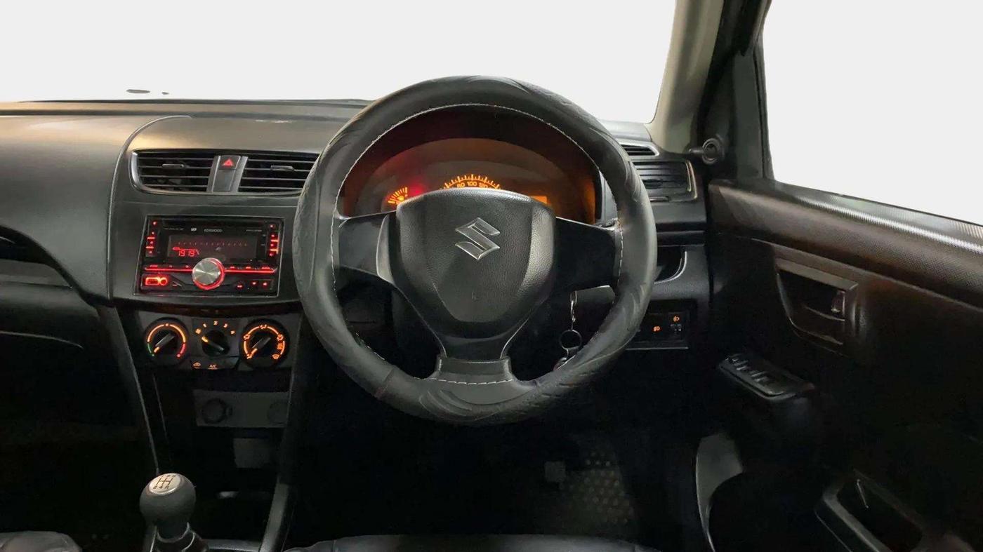 2013 Maruti Swift LDI, Diesel, Manual, 67,071 km, Steering Wheel Close Up