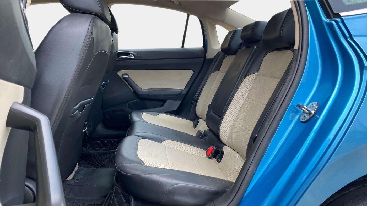 2022 Skoda SLAVIA STYLE 1.0L TSI AT, Petrol, Automatic, 40,293 km, Right Side Rear Door Cabin