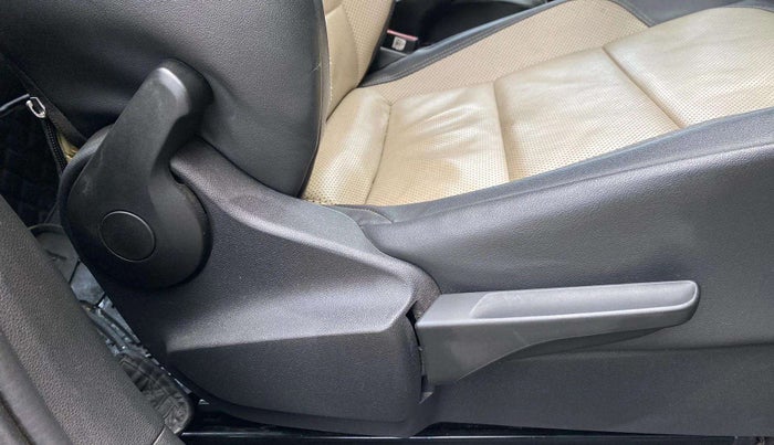 2022 Skoda SLAVIA STYLE 1.0L TSI AT, Petrol, Automatic, 40,039 km, Driver Side Adjustment Panel