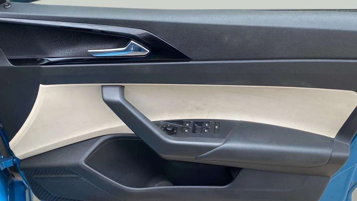 2022 Skoda SLAVIA STYLE 1.0L TSI AT, Petrol, Automatic, 40,293 km, Driver Side Door Panels Control
