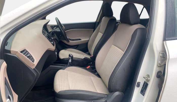 2019 Hyundai Elite i20 SPORTZ PLUS 1.4 CRDI, Diesel, Manual, 55,916 km, Right Side Front Door Cabin