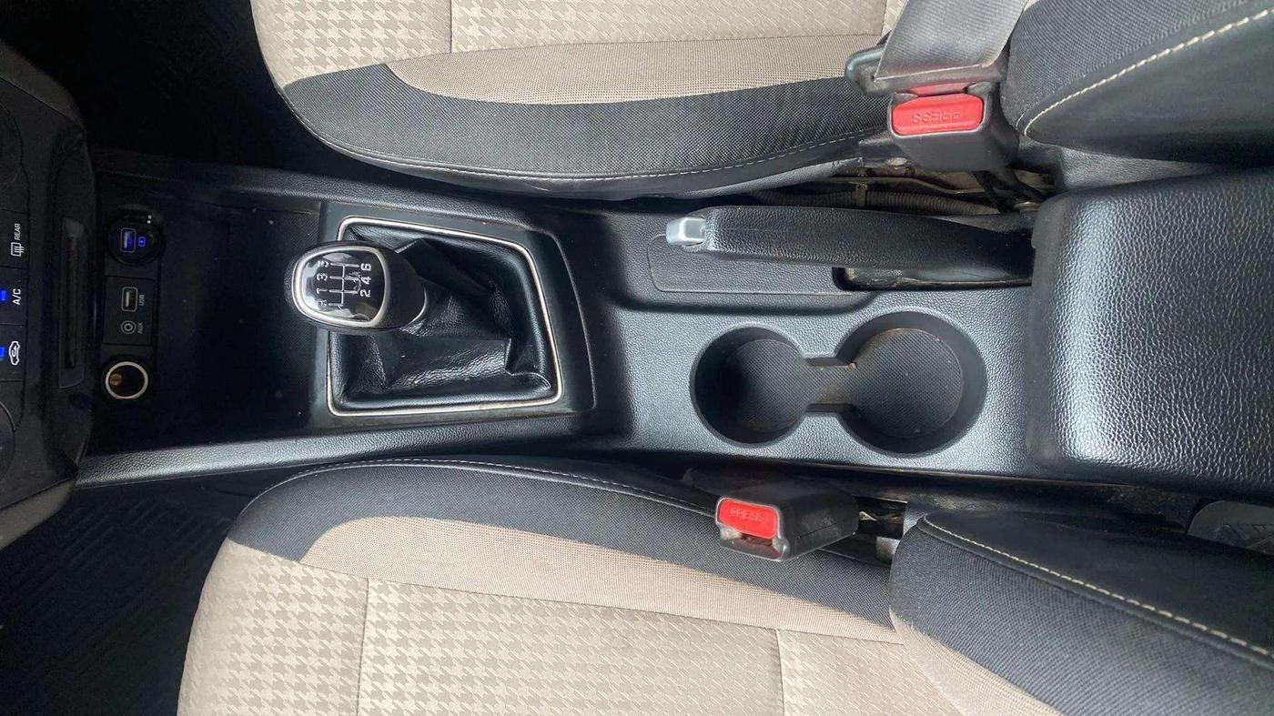 2019 Hyundai Elite i20 SPORTZ PLUS 1.4 CRDI, Diesel, Manual, 55,928 km, Gear Lever