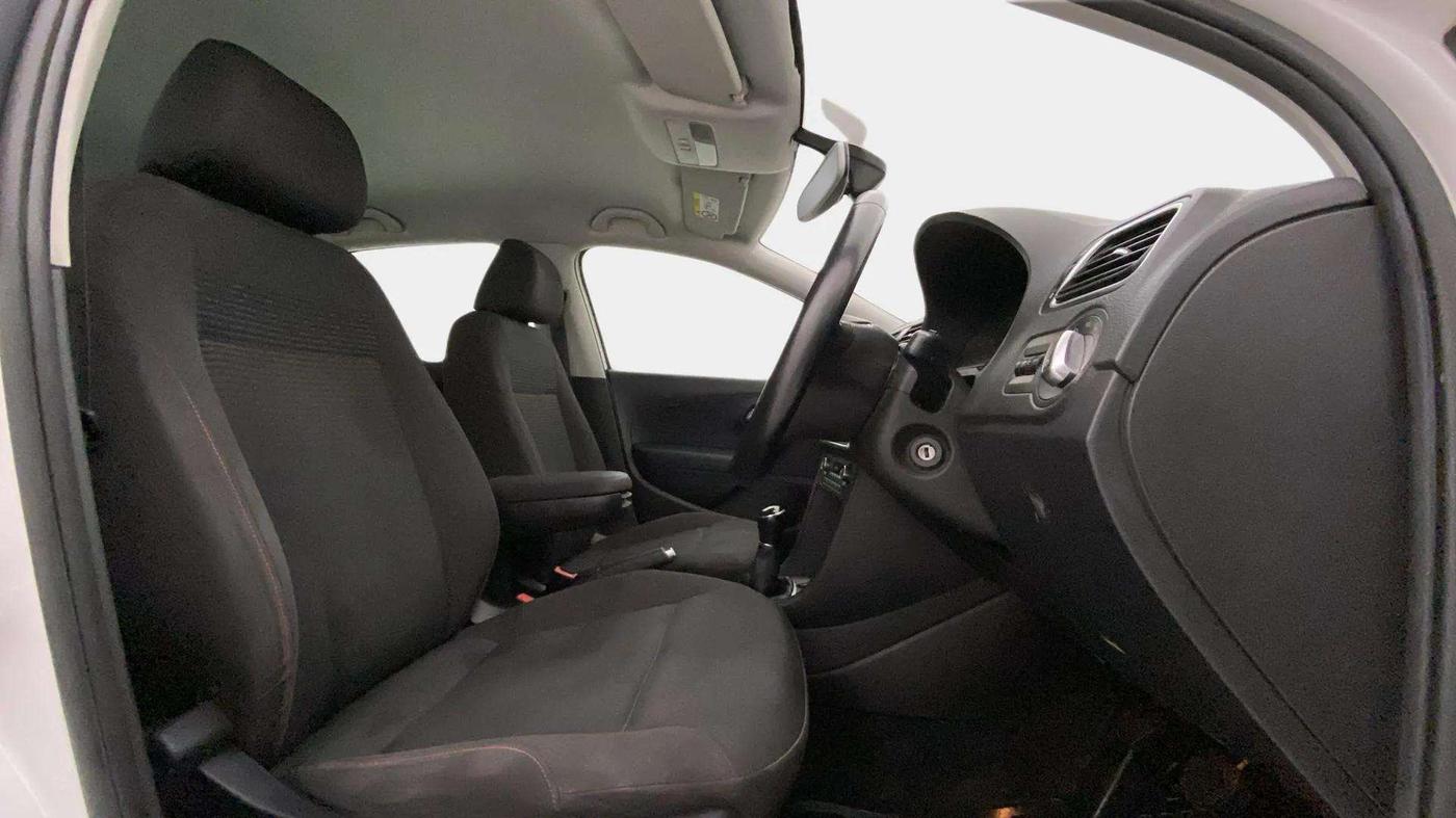 2021 Volkswagen Polo HIGHLINE PLUS 1.0L TSI, Petrol, Manual, 67,017 km, Right Side Front Door Cabin
