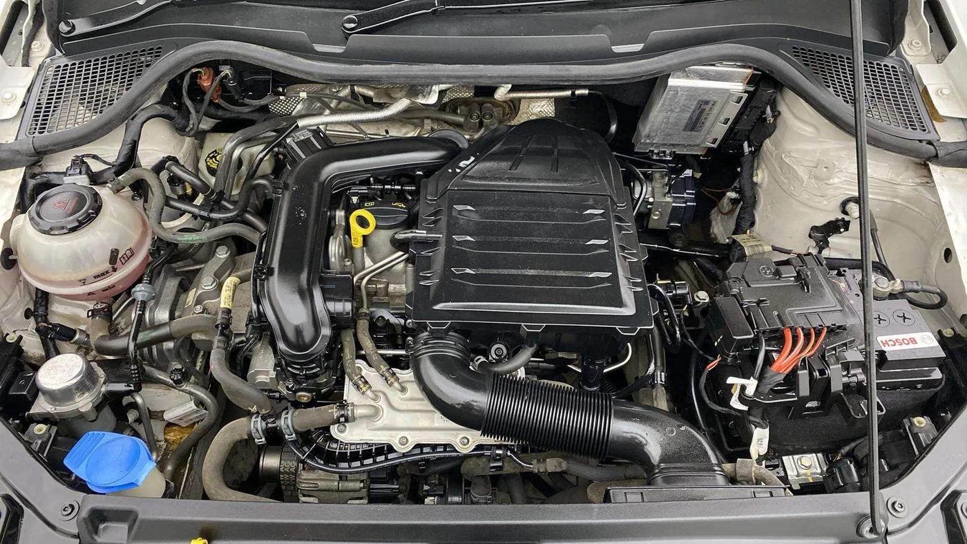 2021 Volkswagen Polo HIGHLINE PLUS 1.0L TSI, Petrol, Manual, 67,017 km, Engine View