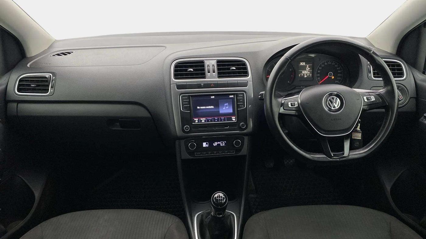 2021 Volkswagen Polo HIGHLINE PLUS 1.0L TSI, Petrol, Manual, 67,017 km, Dashboard