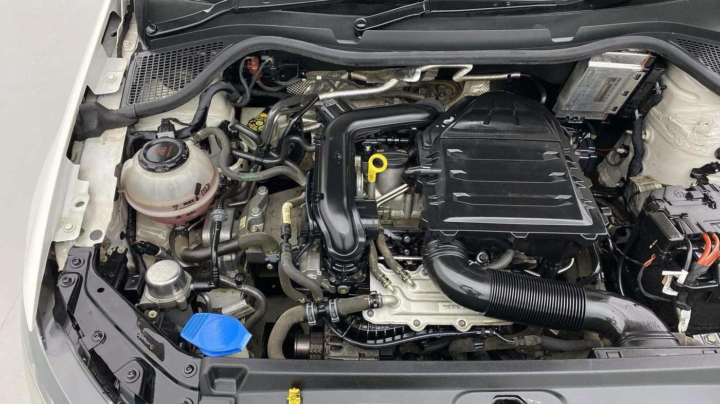 2021 Volkswagen Polo HIGHLINE PLUS 1.0L TSI, Petrol, Manual, 67,017 km, Engine View - Right