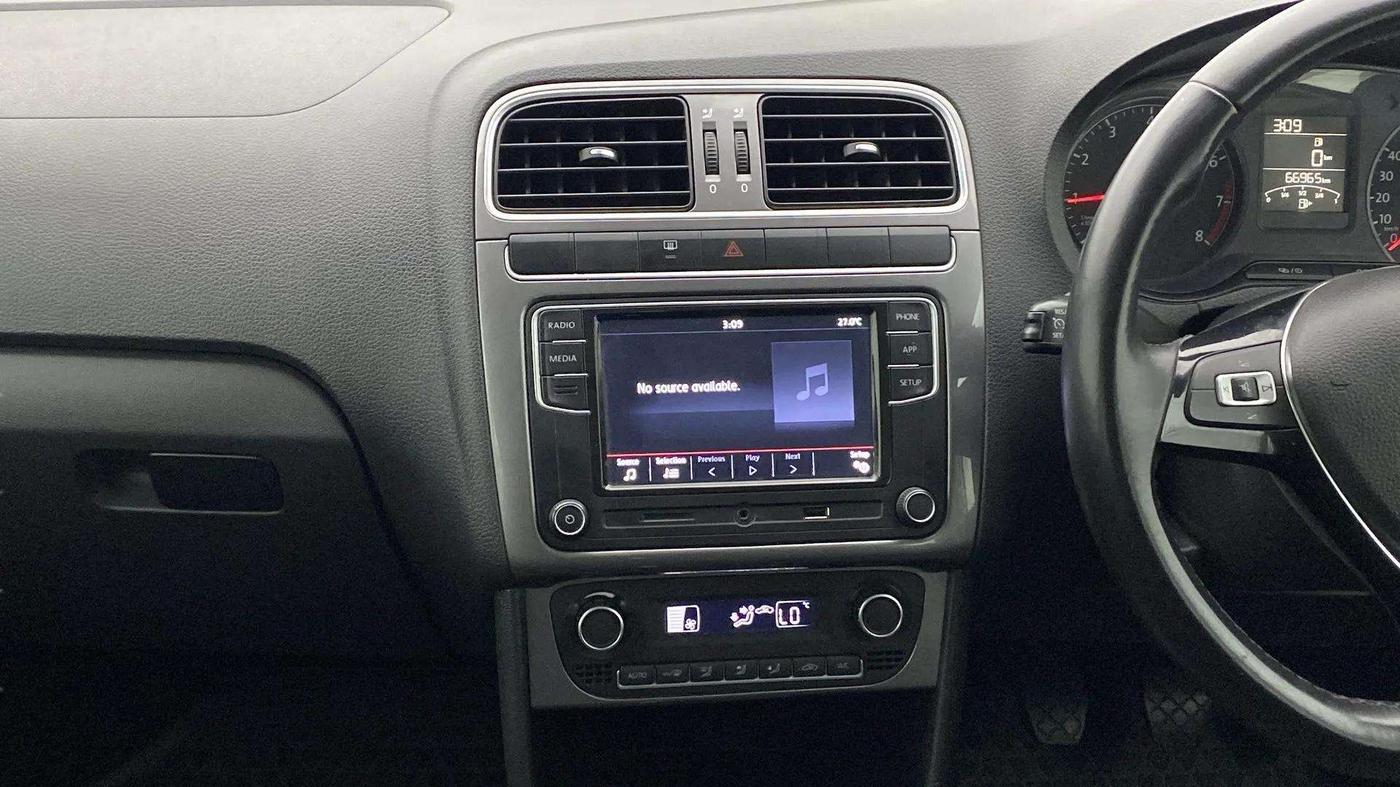 2021 Volkswagen Polo HIGHLINE PLUS 1.0L TSI, Petrol, Manual, 67,017 km, Air Conditioner