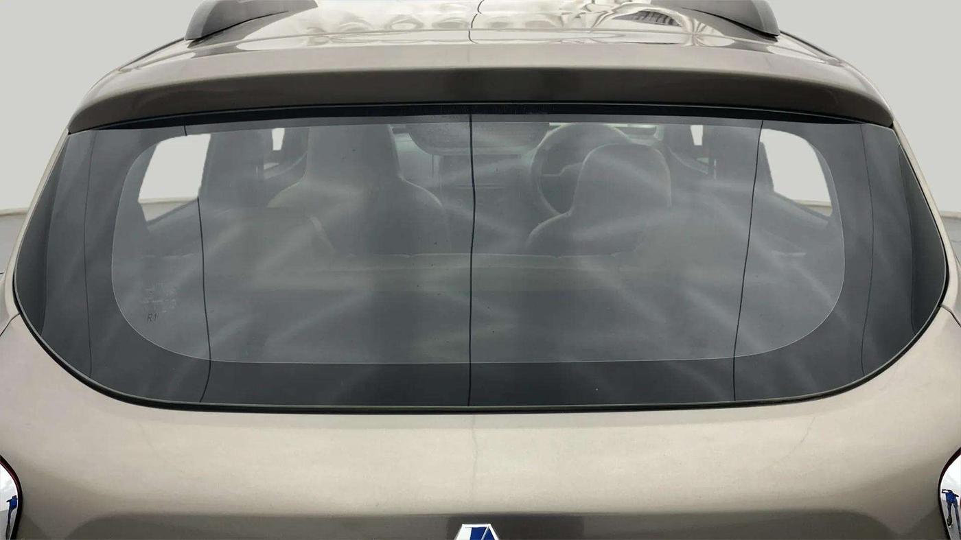 2016 Renault Kwid RXT 0.8 (O), Petrol, Manual, 72,827 km, Rear Windshield