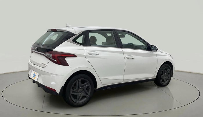 2021 Hyundai NEW I20 SPORTZ 1.2 MT, Petrol, Manual, 43,666 km, Right Back Diagonal