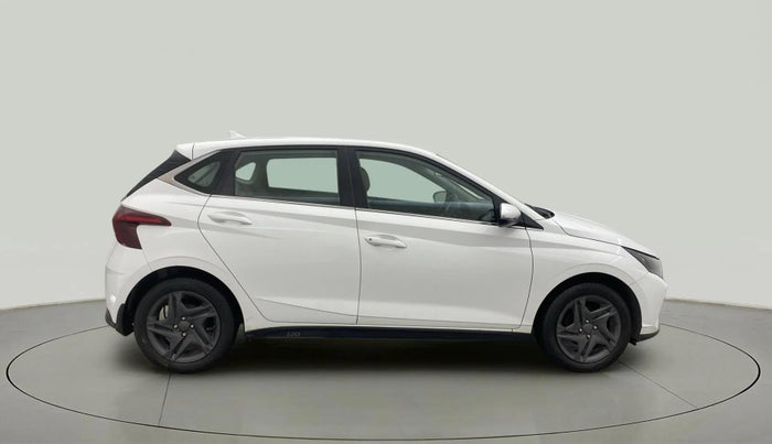 2021 Hyundai NEW I20 SPORTZ 1.2 MT, Petrol, Manual, 43,666 km, Right Side View