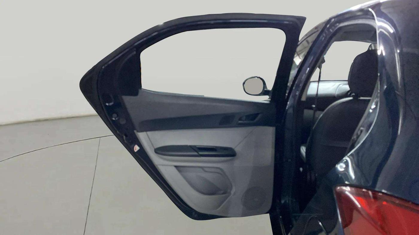 2022 Tata Tiago XT CNG, CNG, Manual, 16,321 km, LHS Rear Door
