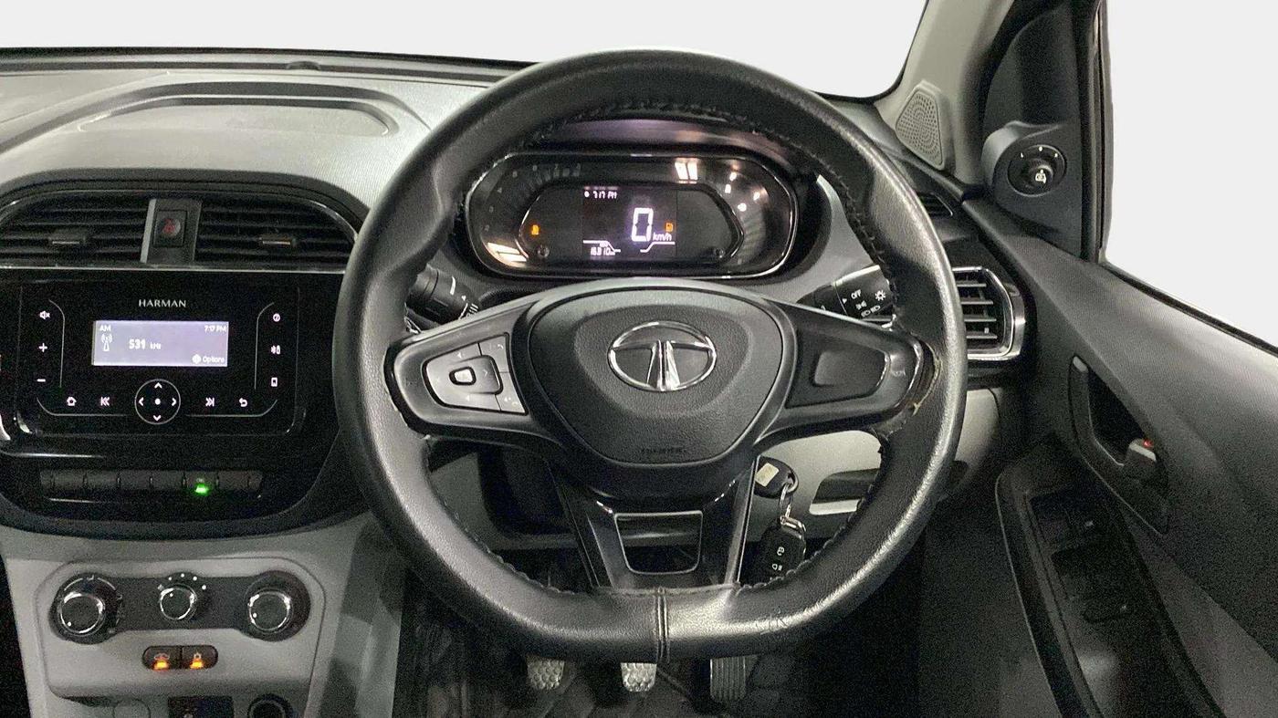 2022 Tata Tiago XT CNG, CNG, Manual, 16,321 km, Steering Wheel Close Up
