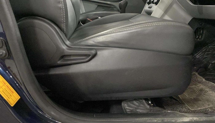 2022 Tata Tiago XT CNG, CNG, Manual, 16,284 km, Driver Side Adjustment Panel