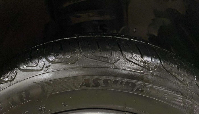 2022 Tata Tiago XT CNG, CNG, Manual, 16,284 km, Right Front Tyre Tread
