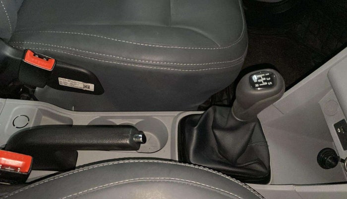 2022 Tata Tiago XT CNG, CNG, Manual, 16,284 km, Gear Lever