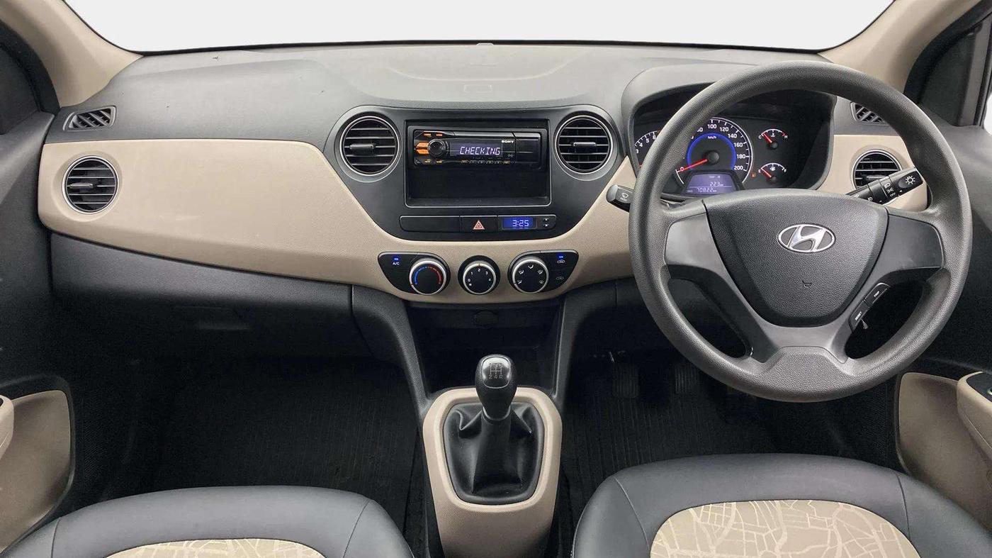 2016 Hyundai Grand i10 MAGNA 1.2 KAPPA VTVT, Petrol, Manual, 70,830 km, Dashboard