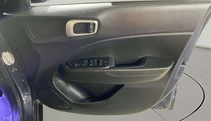 2019 Hyundai VENUE SX PLUS 1.0 TURBO DCT, Petrol, Automatic, 39,013 km, Driver Side Door Panels Control