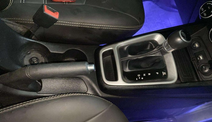 2019 Hyundai VENUE SX PLUS 1.0 TURBO DCT, Petrol, Automatic, 39,013 km, Gear Lever