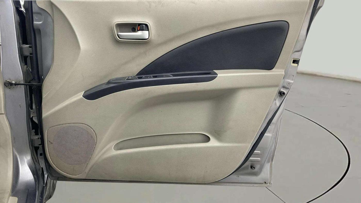 2015 Maruti Celerio VXI, Petrol, Manual, 87,372 km, Driver Side Door Panels Control
