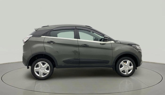 2022 Tata NEXON XM PLUS SUNROOF PETROL, Petrol, Manual, 29,739 km, Right Side View