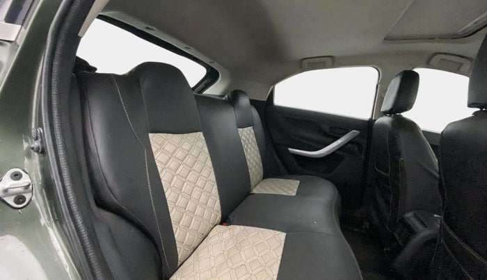 2022 Tata NEXON XM PLUS SUNROOF PETROL, Petrol, Manual, 29,739 km, Right Side Rear Door Cabin