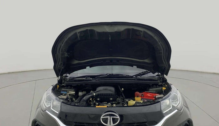 2022 Tata NEXON XM PLUS SUNROOF PETROL, Petrol, Manual, 29,739 km, Open Bonet