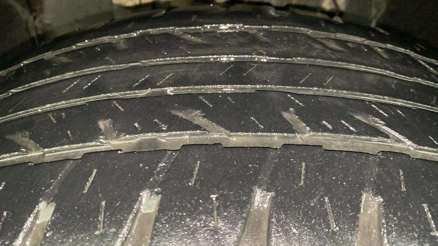 2018 Renault Duster 85 PS RXS MT DIESEL, Diesel, Manual, 91,821 km, Left Front Tyre Tread