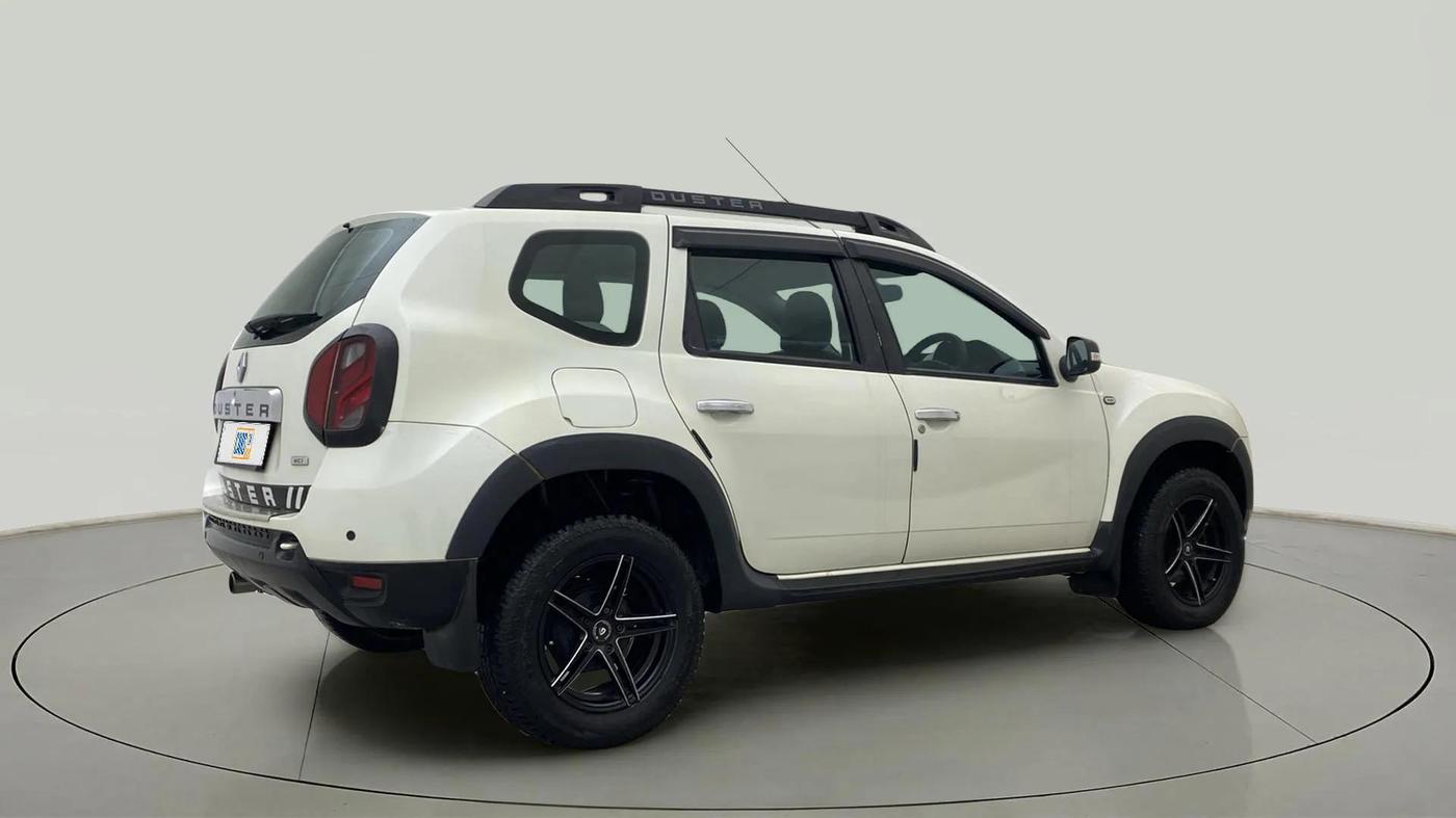 2018 Renault Duster 85 PS RXS MT DIESEL, Diesel, Manual, 91,821 km, Right Back Diagonal