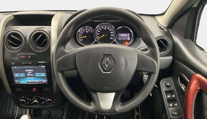 2018 Renault Duster 85 PS RXS MT DIESEL, Diesel, Manual, 91,754 km, Steering Wheel Close Up