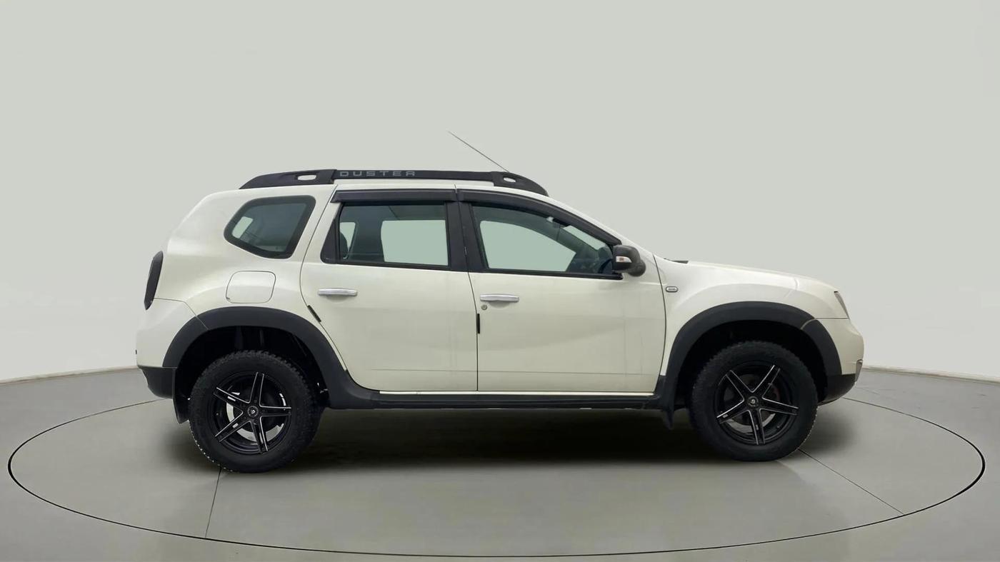 2018 Renault Duster 85 PS RXS MT DIESEL, Diesel, Manual, 91,821 km, Right Side View
