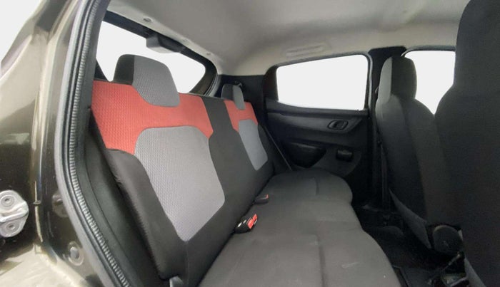 2017 Renault Kwid RXT 1.0 AMT (O), Petrol, Automatic, 37,325 km, Right Side Rear Door Cabin