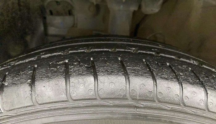 2022 Hyundai VENUE S+ 1.2, Petrol, Manual, 34,117 km, Left Front Tyre Tread