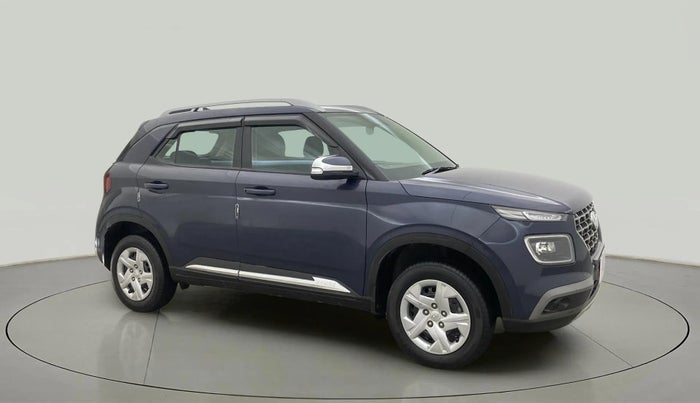 2022 Hyundai VENUE S+ 1.2, Petrol, Manual, 34,117 km, Right Front Diagonal