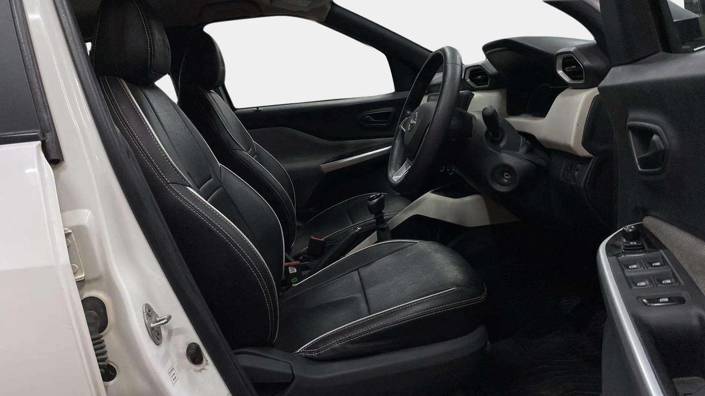 2023 Nissan MAGNITE XE, Petrol, Manual, 11,551 km, Right Side Front Door Cabin