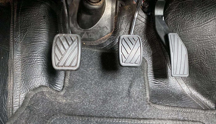 2018 Maruti IGNIS DELTA 1.2, Petrol, Manual, 27,243 km, Pedals