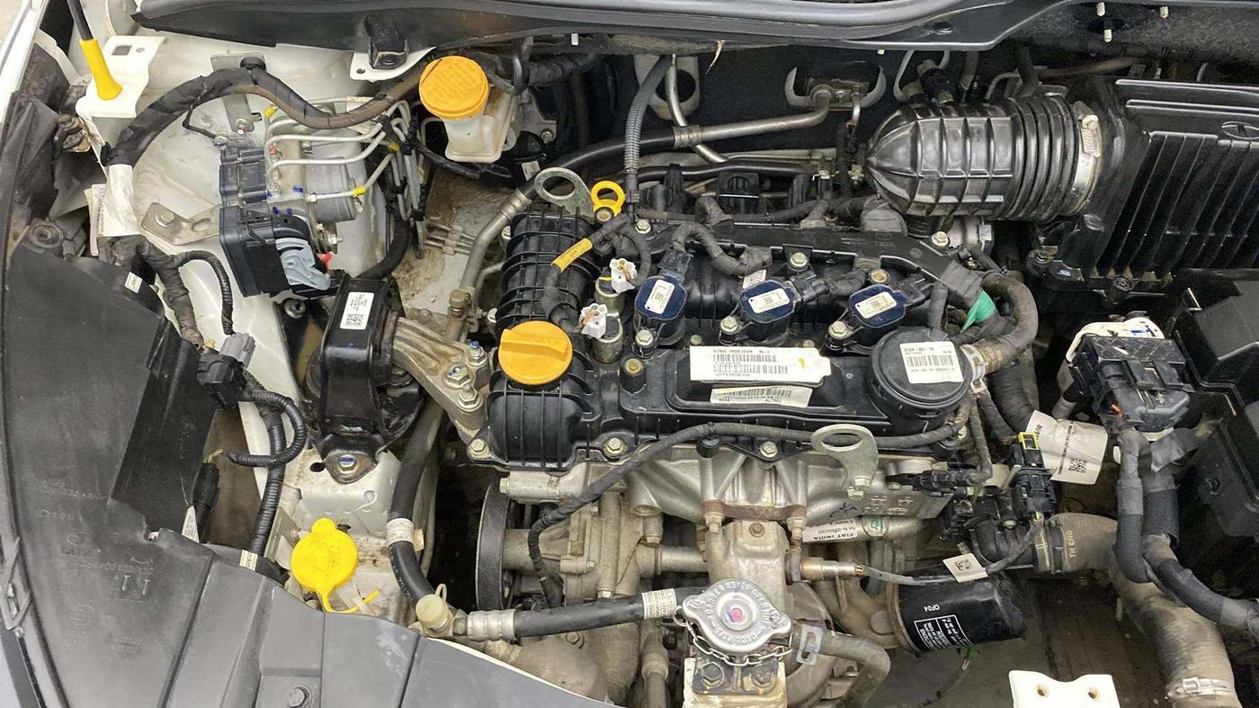 2022 Tata ALTROZ XE PLUS PETROL, Petrol, Manual, 36,599 km, Engine View - Right