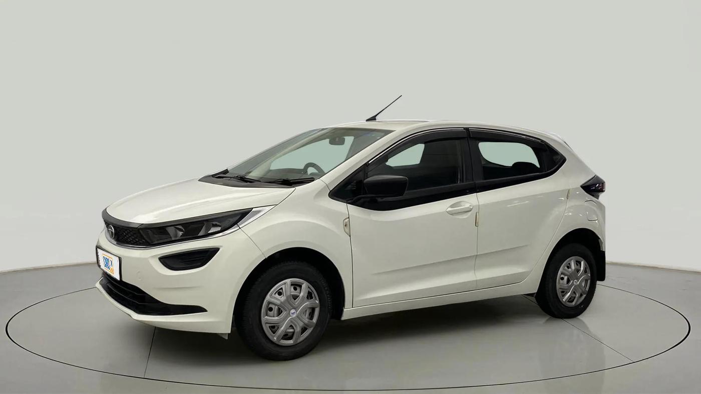 2022 Tata ALTROZ XE PLUS PETROL, Petrol, Manual, 36,599 km, Left Front Diagonal