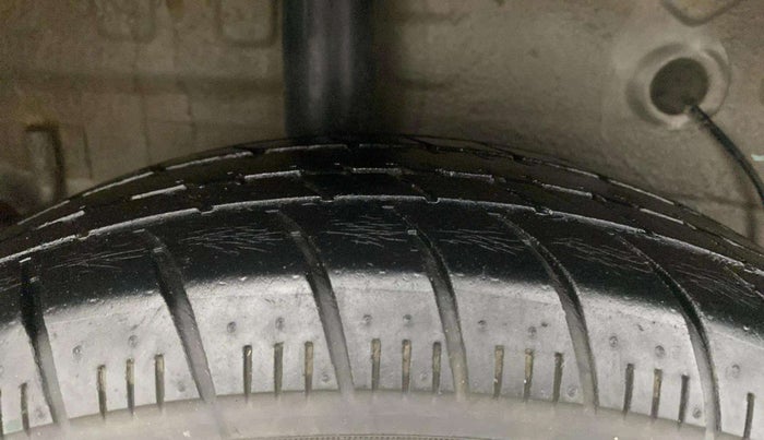 2020 Maruti Celerio VXI (O) CNG, CNG, Manual, 42,149 km, Right Rear Tyre Tread