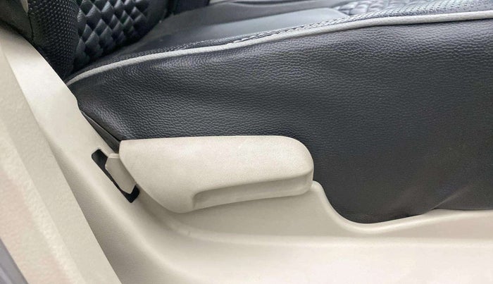 2020 Maruti Celerio VXI (O) CNG, CNG, Manual, 42,149 km, Driver Side Adjustment Panel