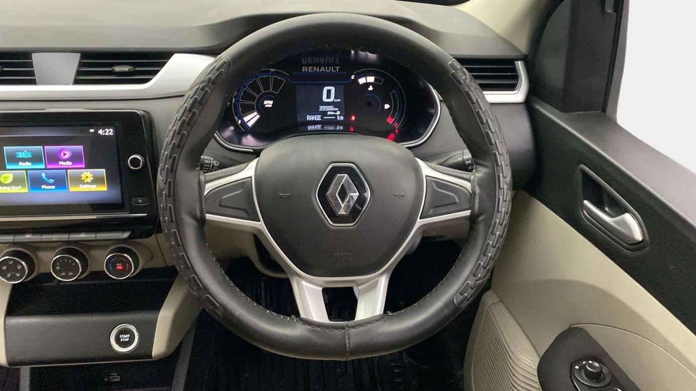 2020 Renault TRIBER RXZ, Petrol, Manual, 40,090 km, Steering Wheel Close Up