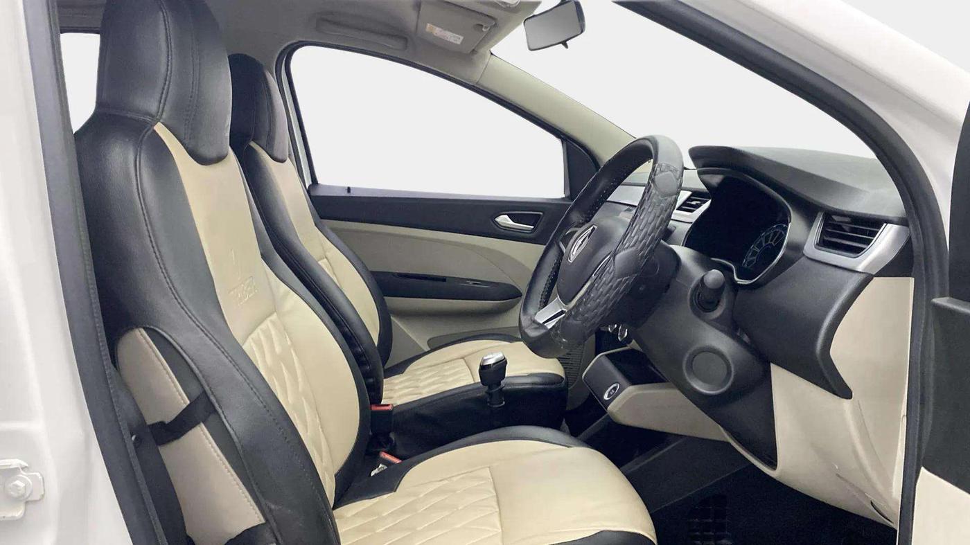 2020 Renault TRIBER RXZ, Petrol, Manual, 40,090 km, Right Side Front Door Cabin
