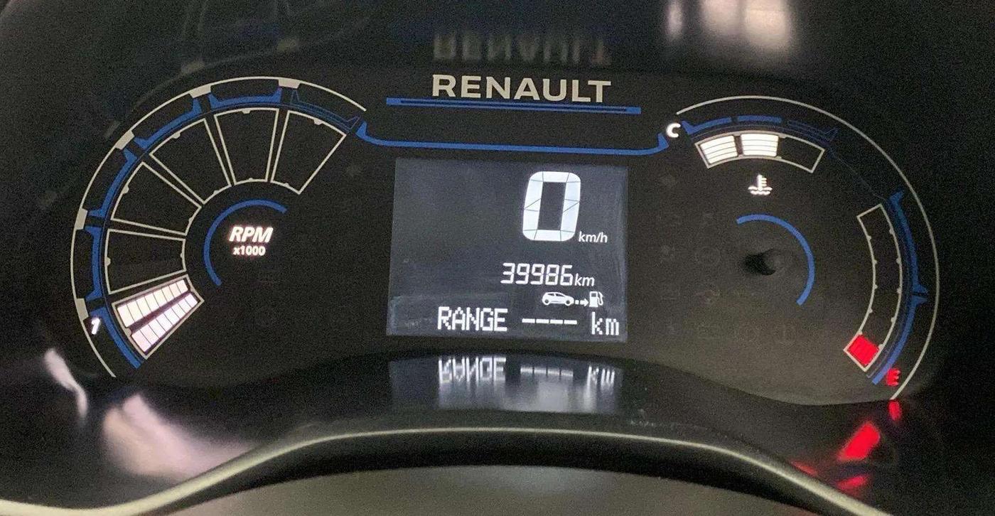 2020 Renault TRIBER RXZ, Petrol, Manual, 40,090 km, Odometer Image