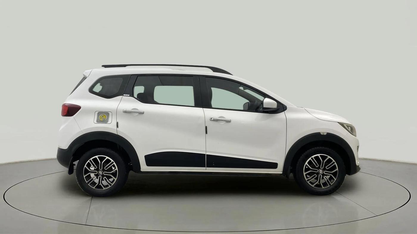 2020 Renault TRIBER RXZ, Petrol, Manual, 40,090 km, Right Side View