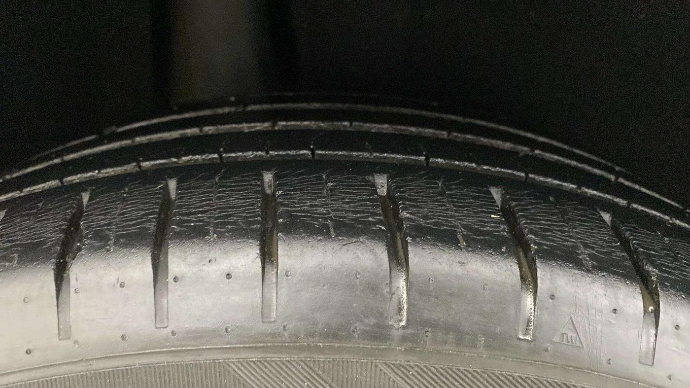 2020 Maruti Baleno ZETA PETROL 1.2, Petrol, Manual, 29,755 km, Right Rear Tyre Tread