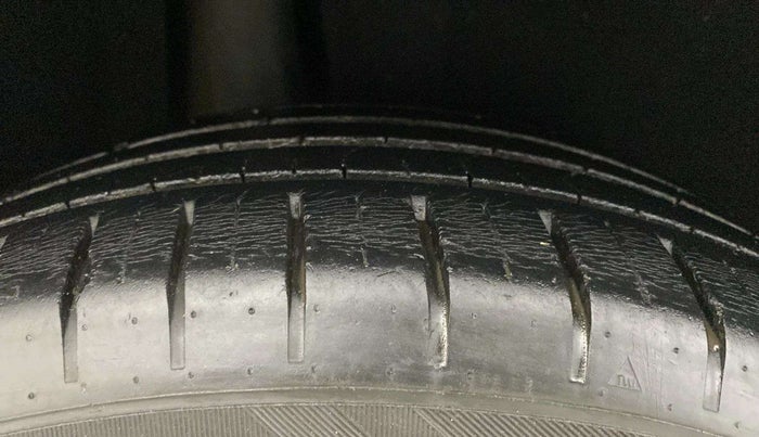2020 Maruti Baleno ZETA PETROL 1.2, Petrol, Manual, 29,755 km, Right Rear Tyre Tread