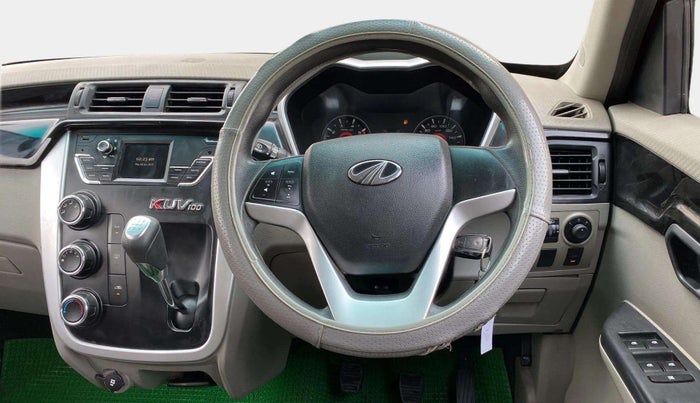 2016 Mahindra Kuv100 K8 6 STR, Petrol, Manual, 36,558 km, Steering Wheel Close Up