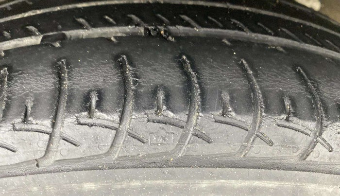 2021 Maruti New Wagon-R ZXI 1.2, Petrol, Manual, 44,933 km, Right Rear Tyre Tread